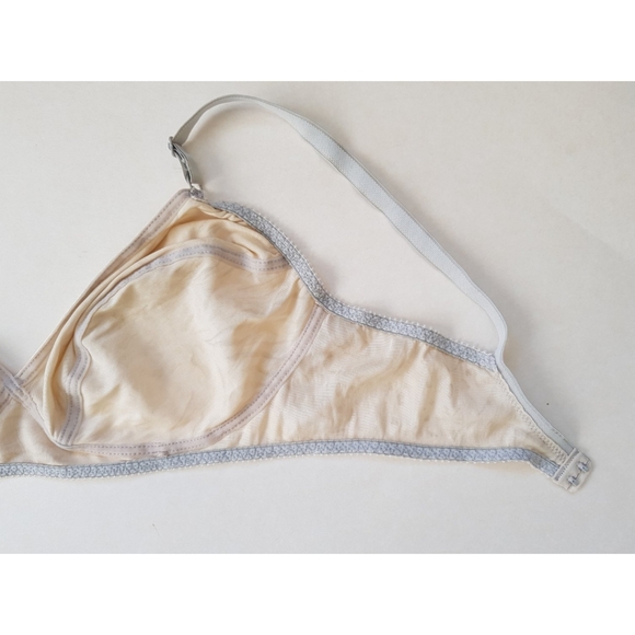 Vintage Vassarette Second Skin Satin Bra - Picture 14 of 16